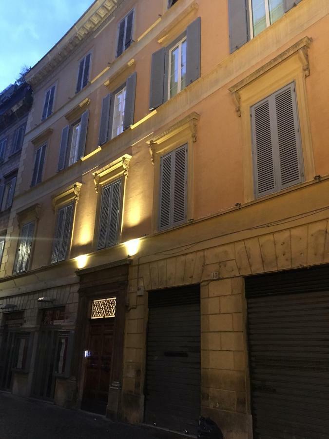 Suitelifetrevi Roma Exterior foto